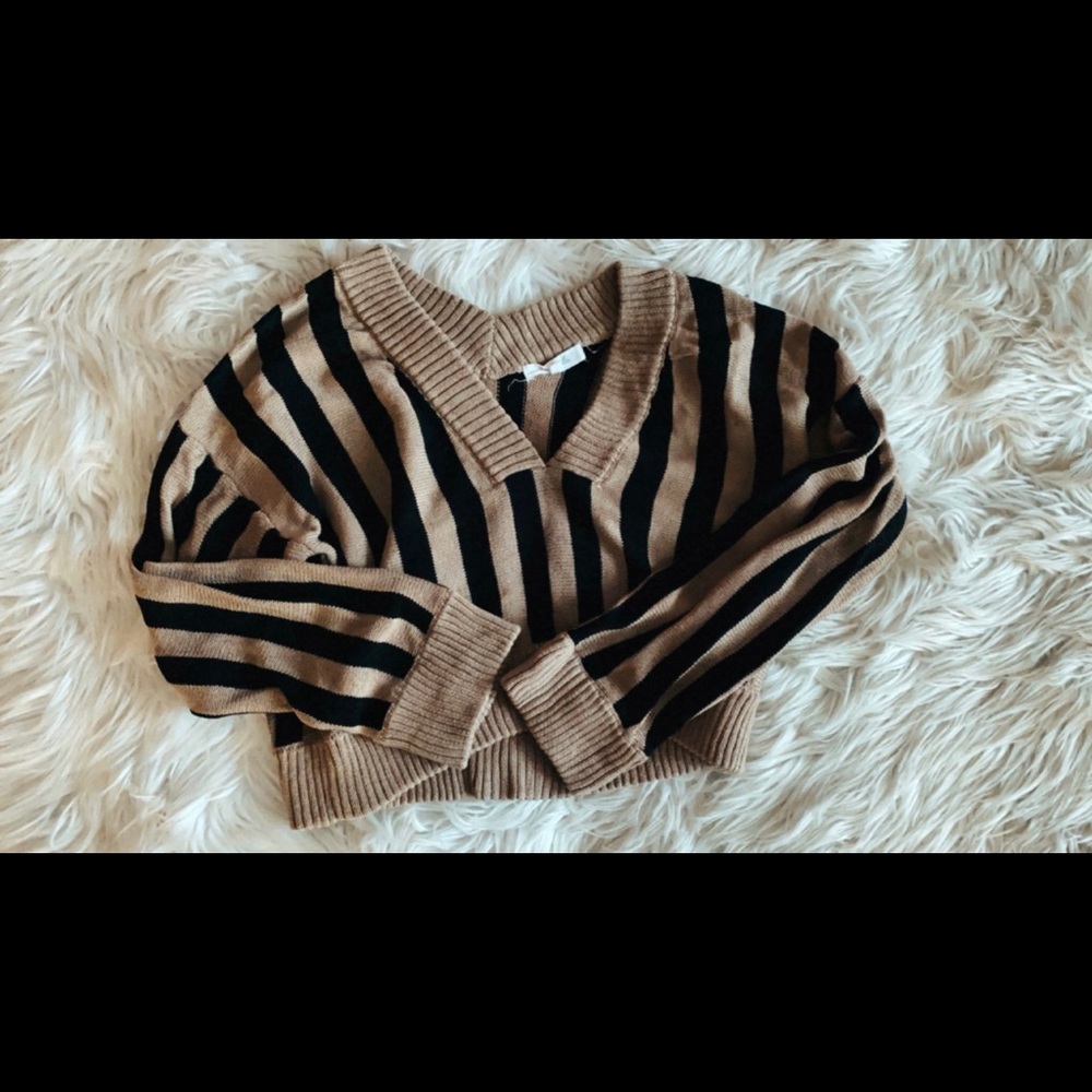 Cropped sweater
